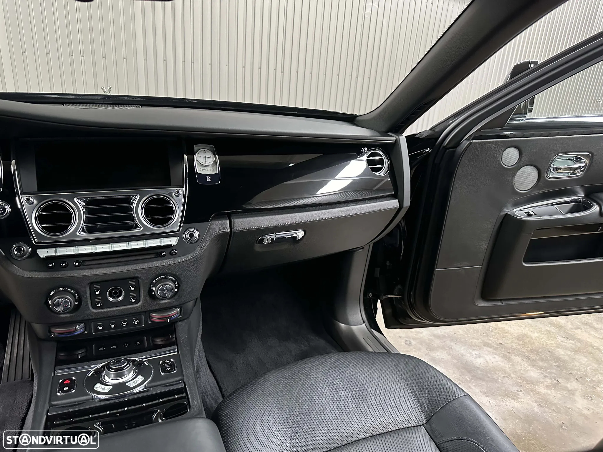 Rolls Royce Ghost - 34