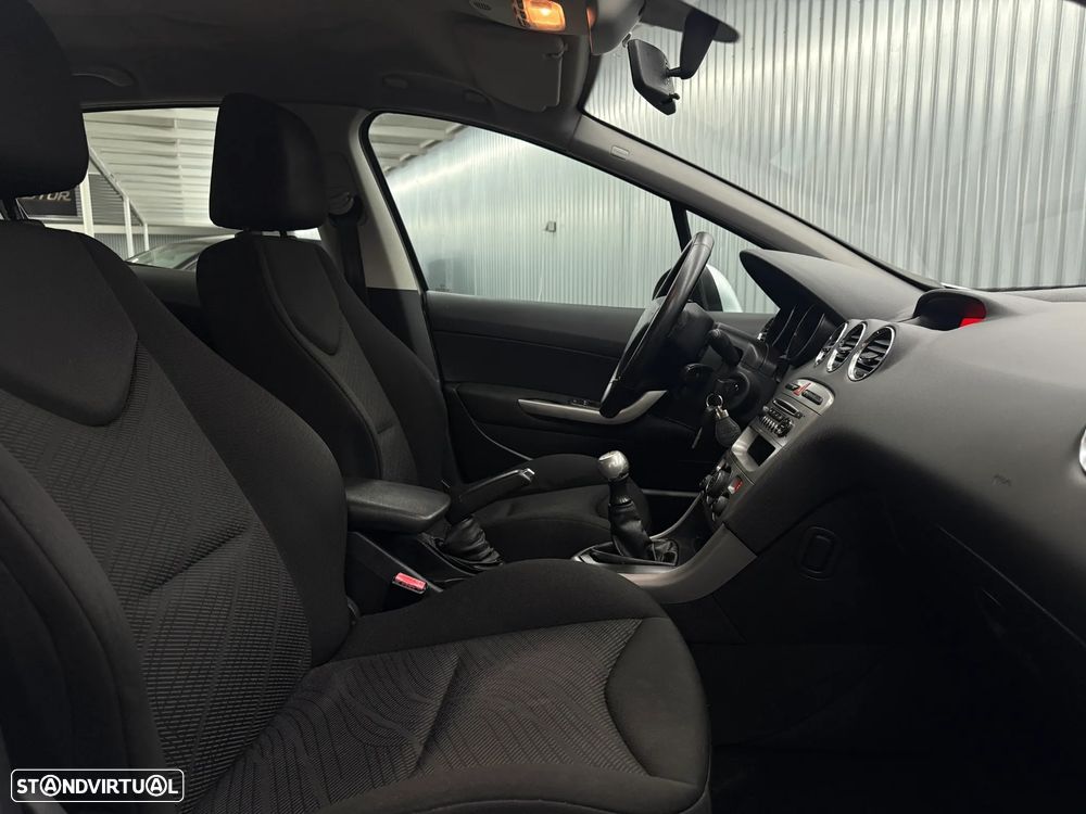Peugeot 308 1.6 HDi Active J17 - 13