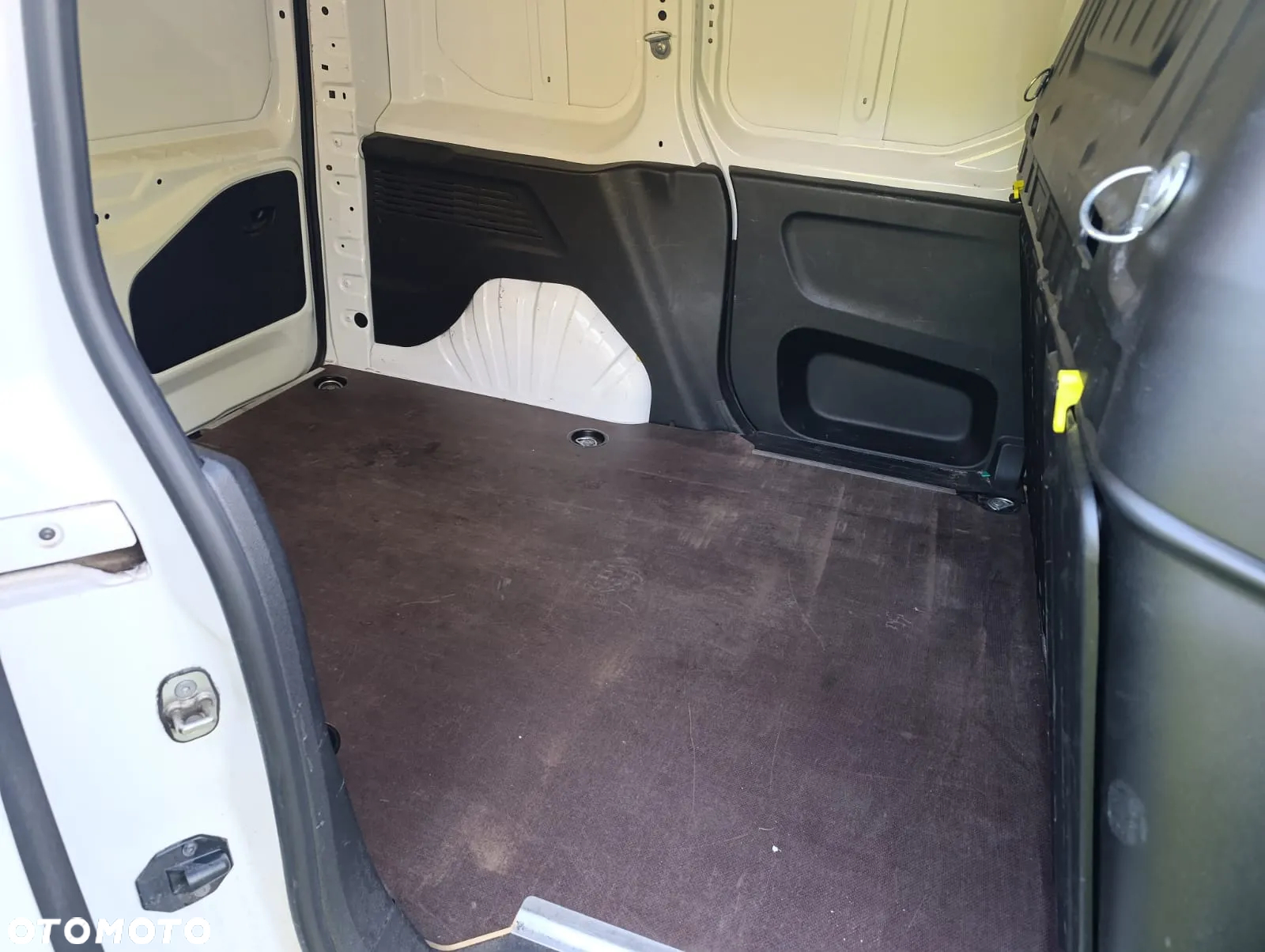 Opel COMBO - 8