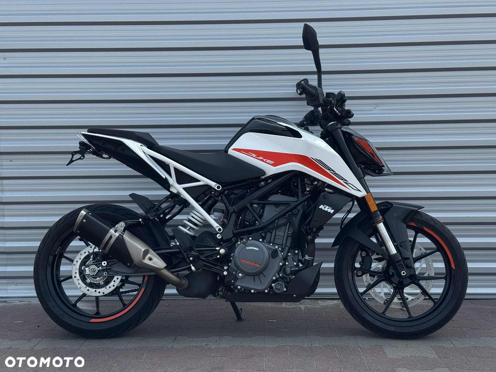 KTM Duke 390 - 1
