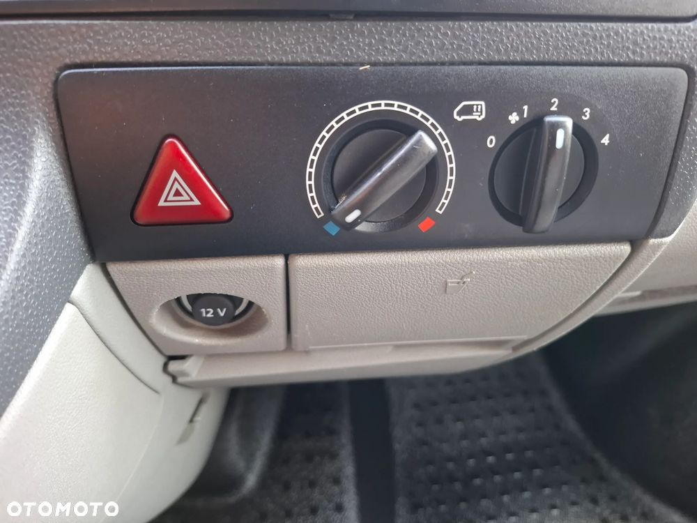 Volkswagen Transporter Multivan Kurz DSG BMT Cup - 17