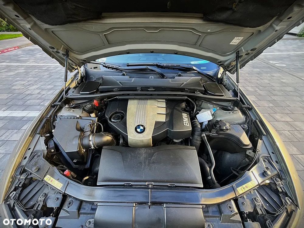 BMW Seria 3 320d Coupe - 15