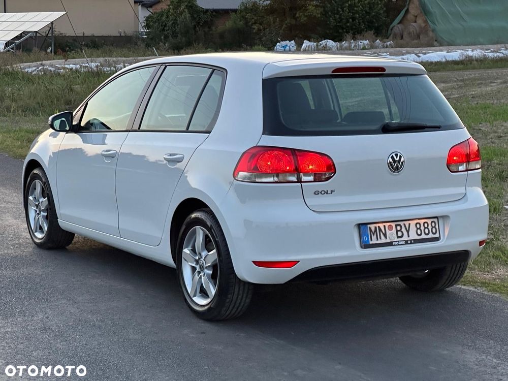 Volkswagen Golf - 5