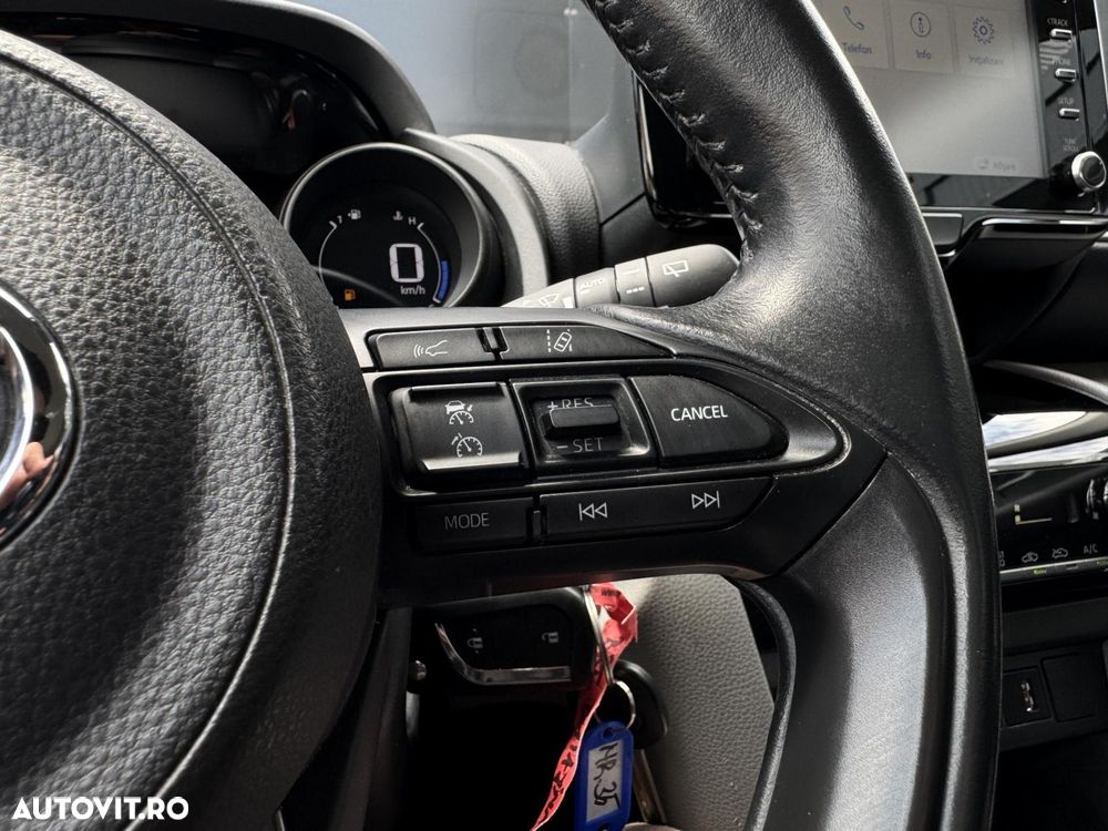 Toyota Yaris Cross - 13