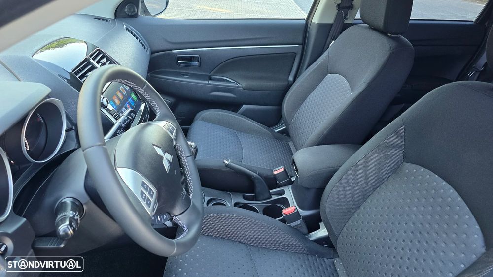 Mitsubishi ASX 1.8 DI-D Instyle - 25