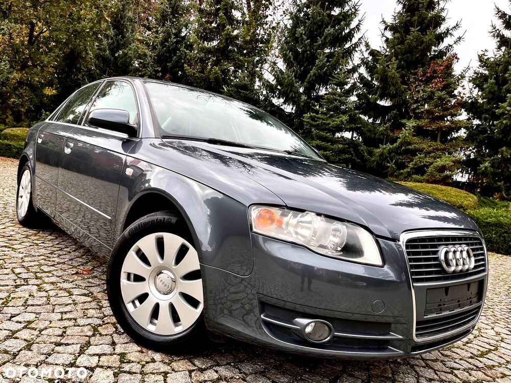 Audi A4 - 1