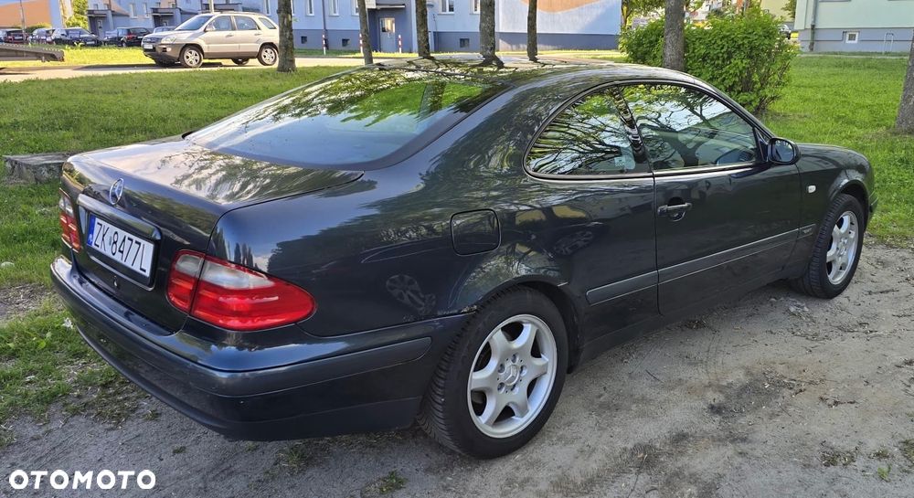Mercedes-Benz CLK - 3