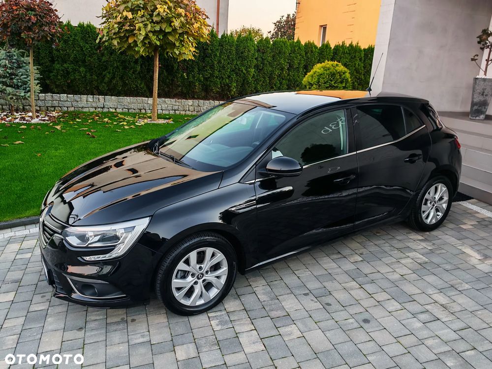 Renault Megane TCe 140 GPF LIMITED - 11