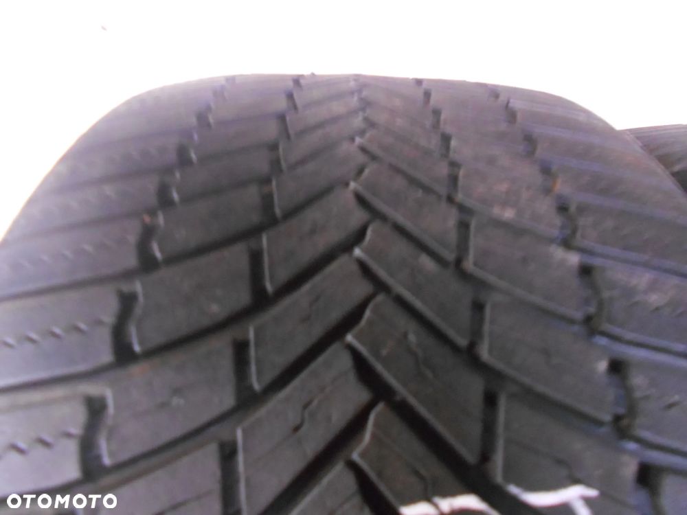 OPONY 235/35R19 BRIDGESTONE WEATHER CONTROL A 005 EVO DOT 4721 7.4MM - 4