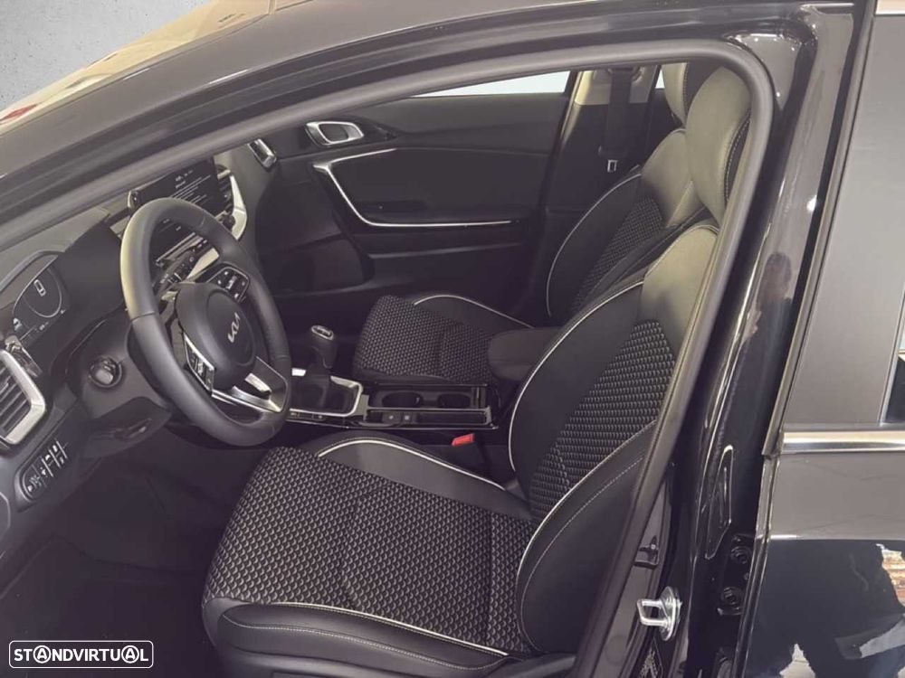 Kia Ceed 1.0 T-GDI Drive - 10