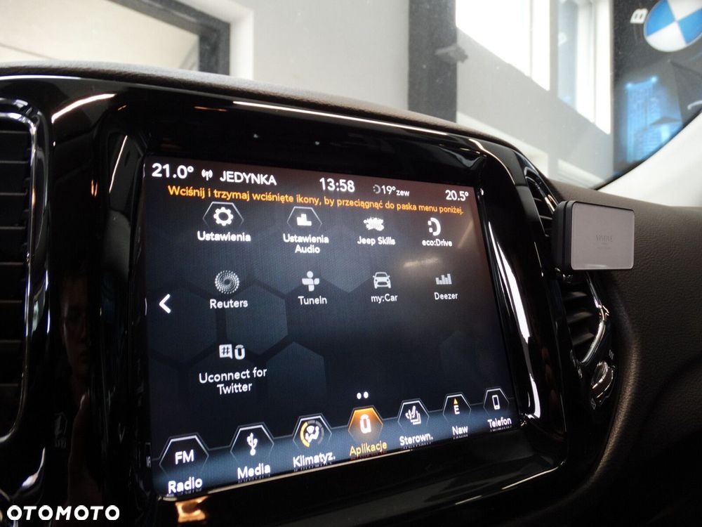 Jeep Compass - 26