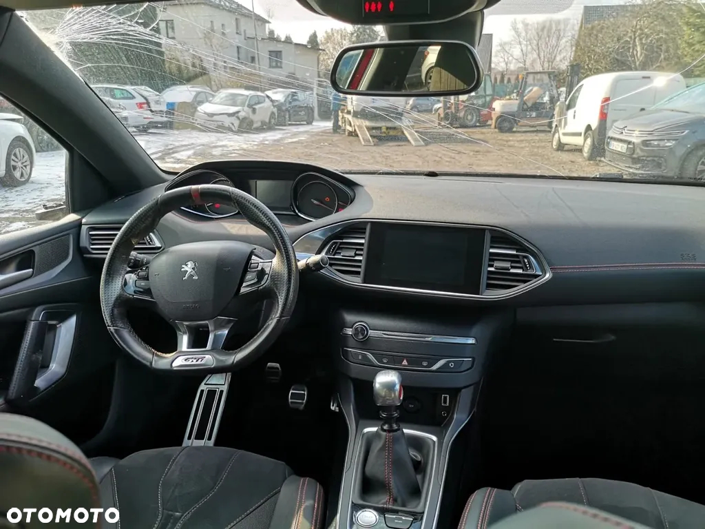 Peugeot 308 1.6 e-THP GTi by Sport S&S - 13