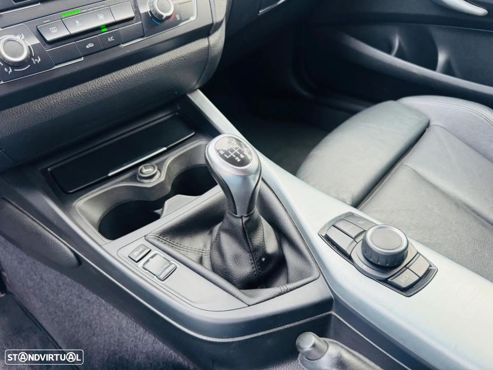 BMW 116 d EfficientDynamics Edition Sport Line — fotografia 29