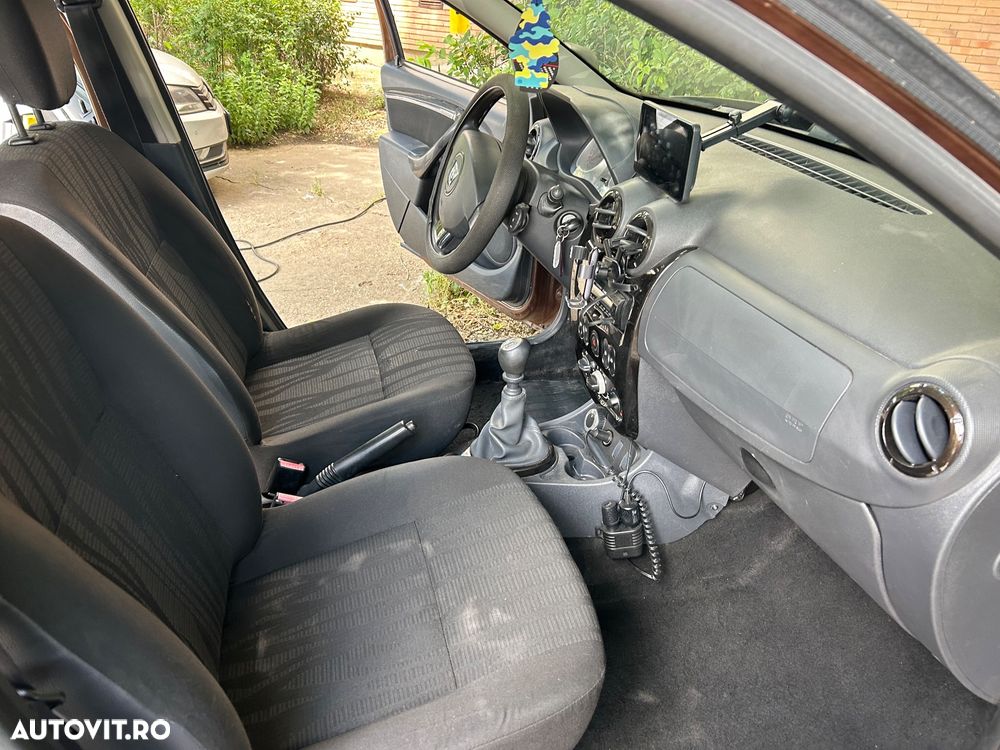Dacia Duster 1.5 dCi 4x4 Laureate - 25