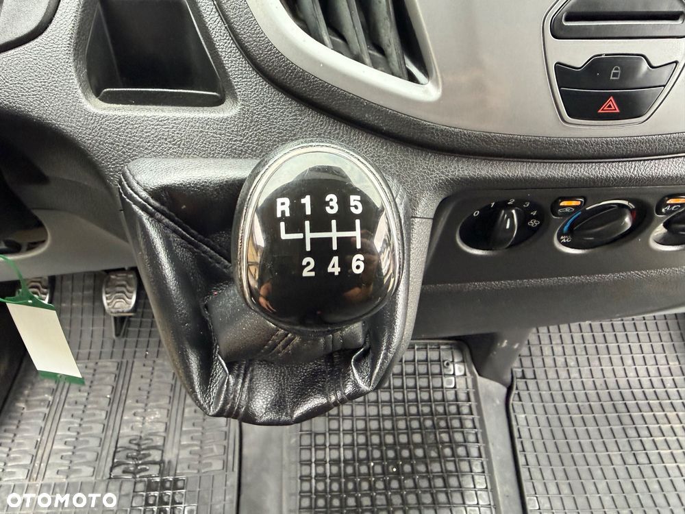 Ford Transit 2.0 TDCI 170KM Plandeka Bliźniak Salon PL - 17