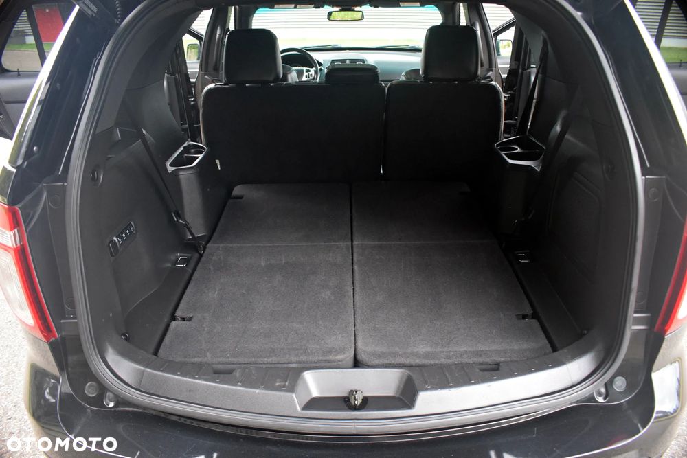 Ford Explorer - 29