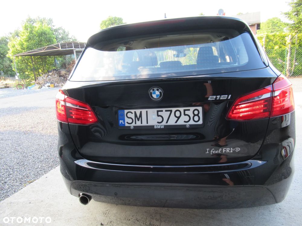 BMW Seria 2 218i - 5