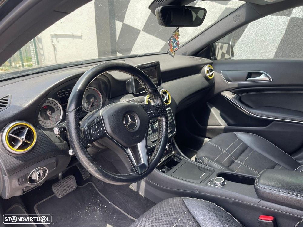 Mercedes-Benz A 180 d 8G-DCT AMG Line - 5