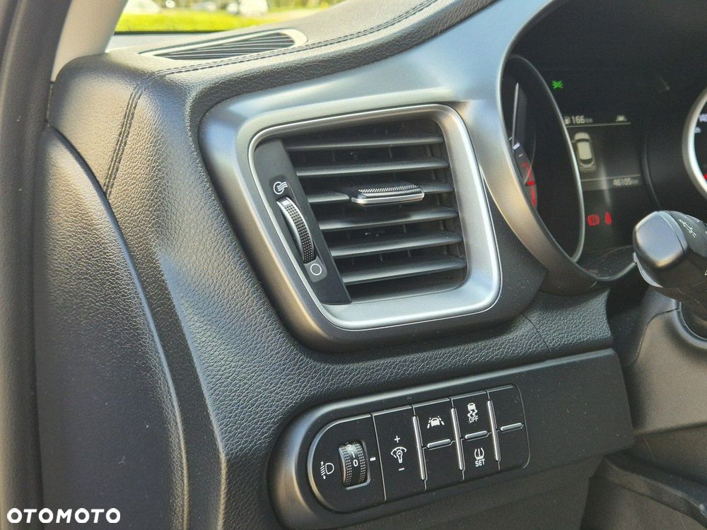 Kia XCeed 1.5 T-GDI M - 17