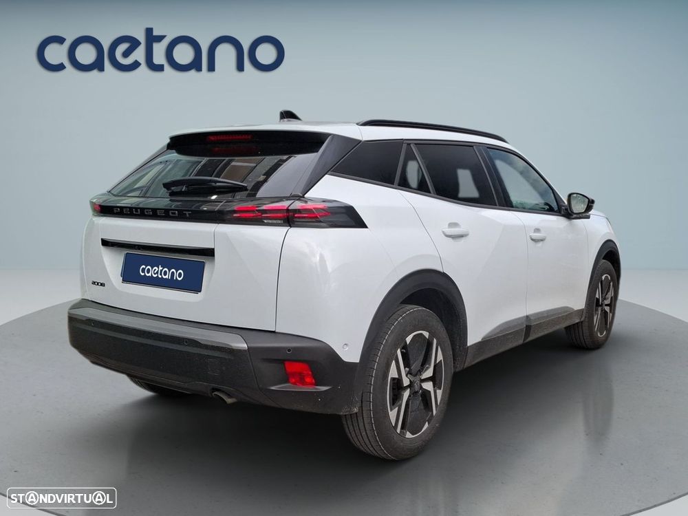 Peugeot 2008 1.2 PureTech Allure — fotografia 8
