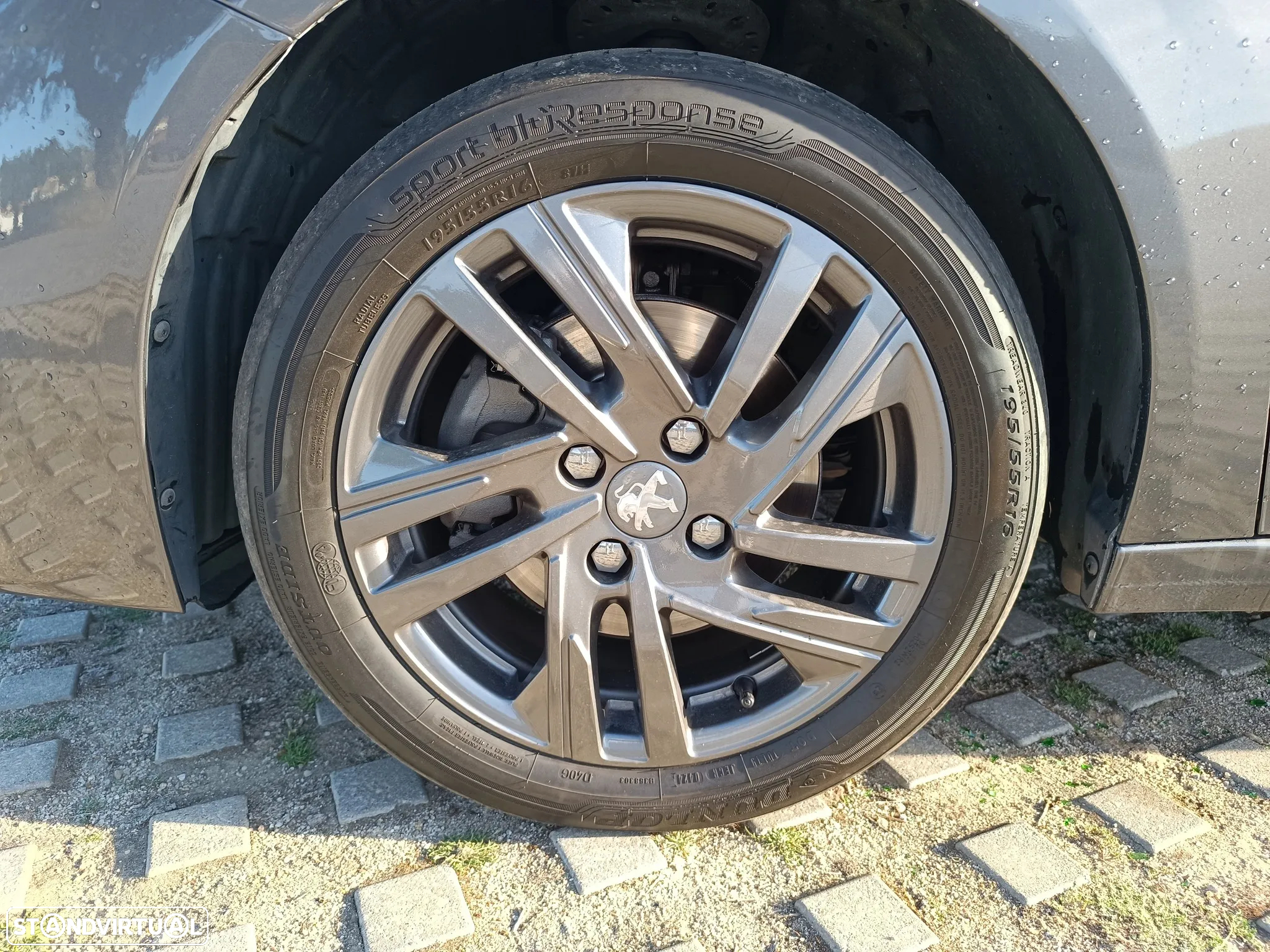 Peugeot 208 1.5 BlueHDi Allure Pack - 20