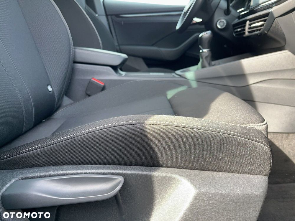 Skoda Octavia 2.0 TDI Sportline - 21