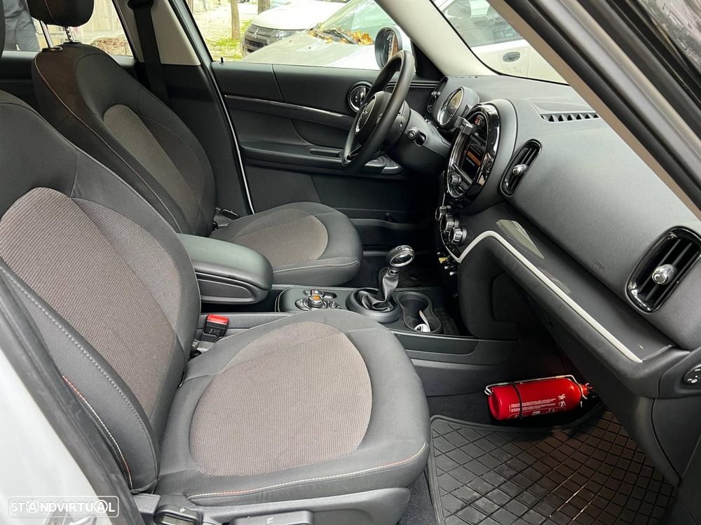 MINI Countryman Cooper SE ALL4 Auto - 19