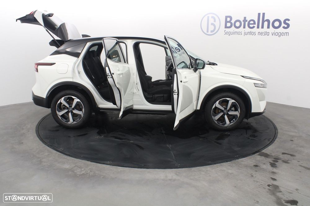 Nissan Qashqai 1.3 DIG-T N-Connecta - 16