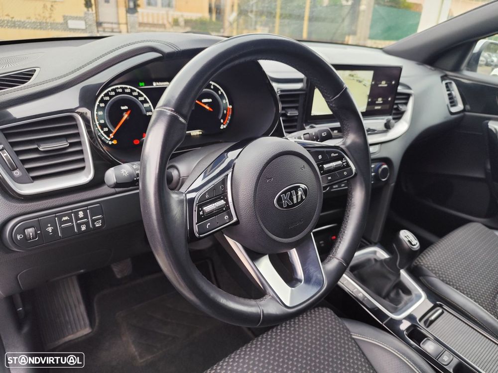Kia XCeed 1.0 T-GDI Dynamic - 17