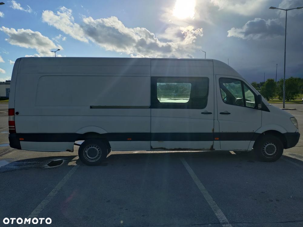 Mercedes-Benz Sprinter - 10