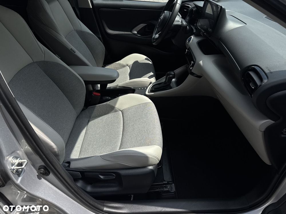 Toyota Yaris - 14
