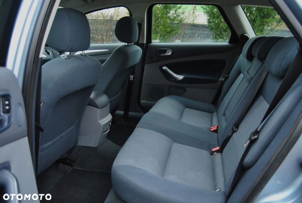 Ford Mondeo 1.8 TDCi Trend - 6