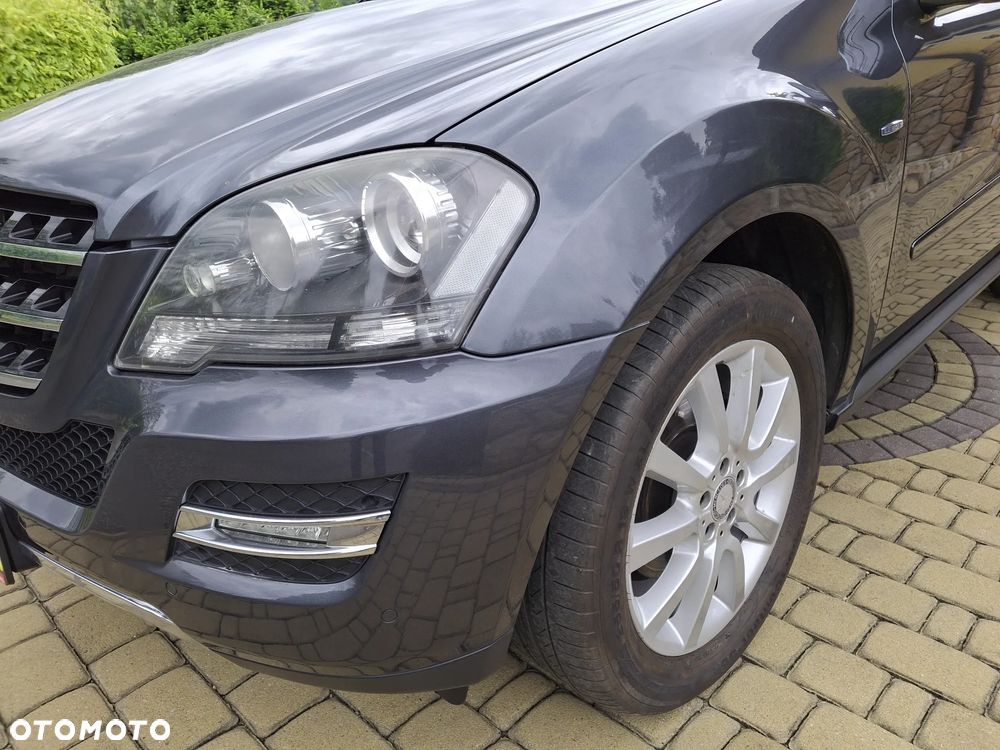 Mercedes-Benz ML - 10