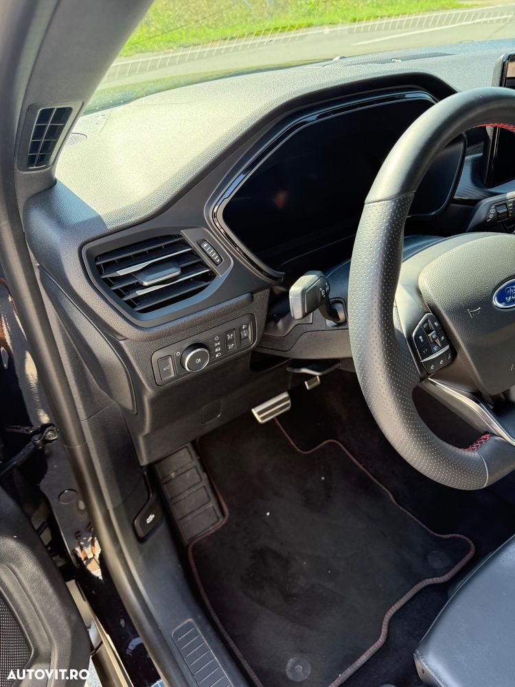 Ford Kuga - 9