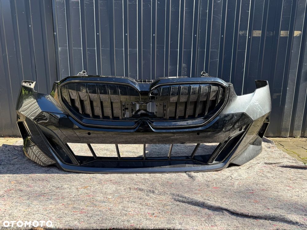 ZDERZAK BMW G60 G61 M-PAKIET ORYGINAŁ KOMPLET PODSWIETLANA ROLETA - 1