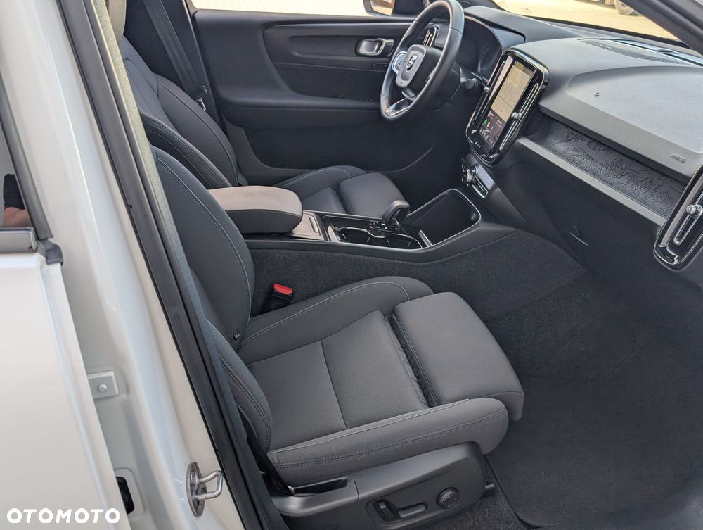 Volvo C40 Recharge 82 kWh Twin Motor Ultimate - 21
