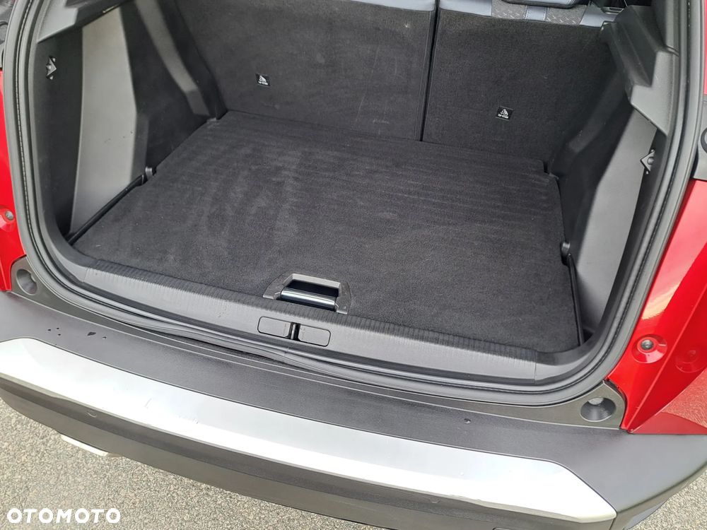 Peugeot 2008 1.2 Pure Tech GPF Allure S&S EAT6 - 20