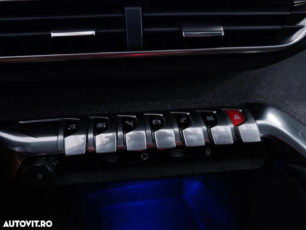 Peugeot 3008 PureTech 130 Stop & Start GPF EAT8 Allure Business-Paket - 14