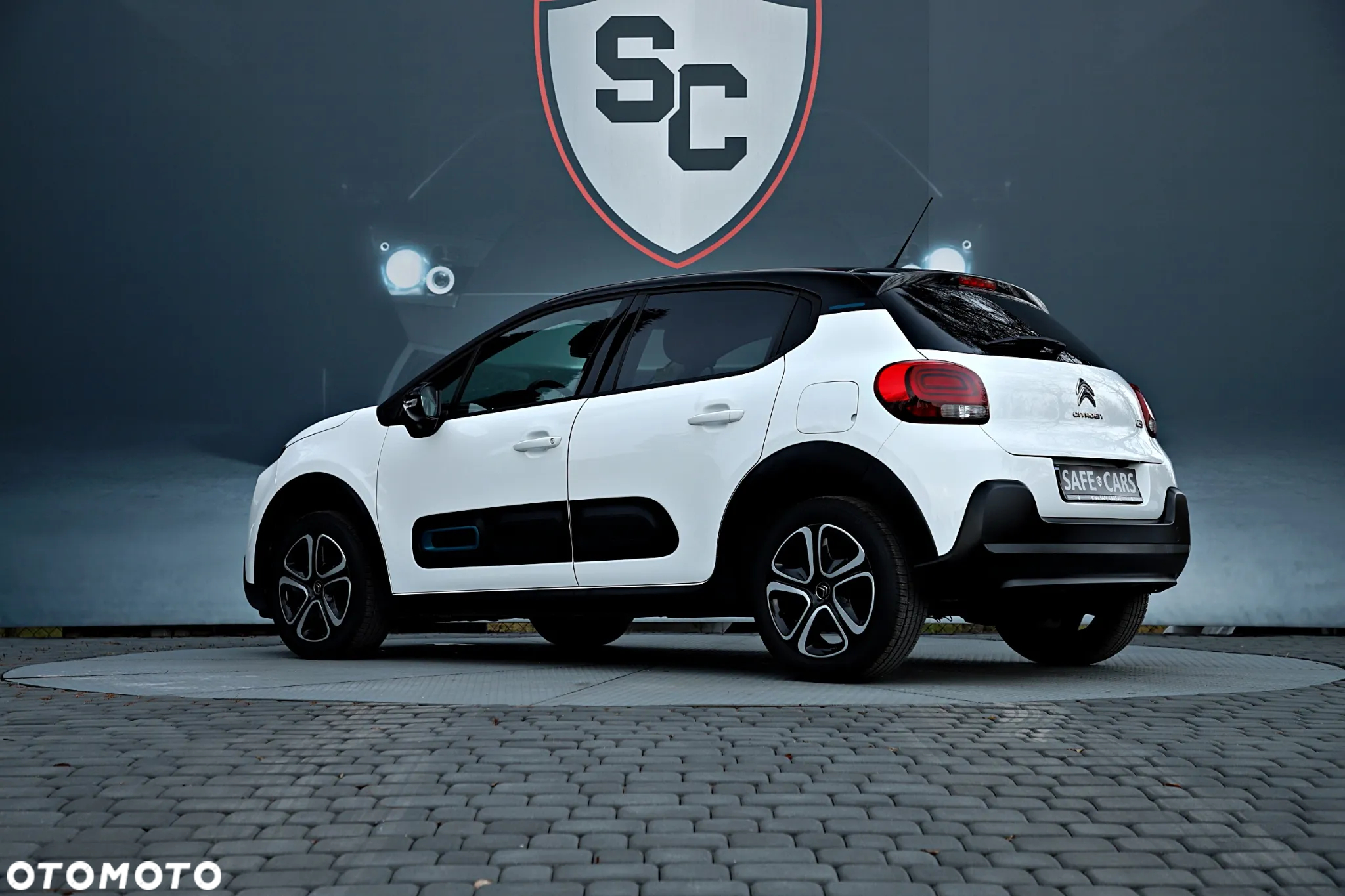 Citroën C3 1.2 PureTech Shine - 9