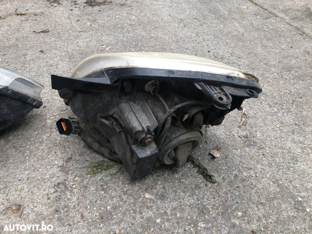 Far stanga/Far dreapta KIA Picanto 2008 - 5