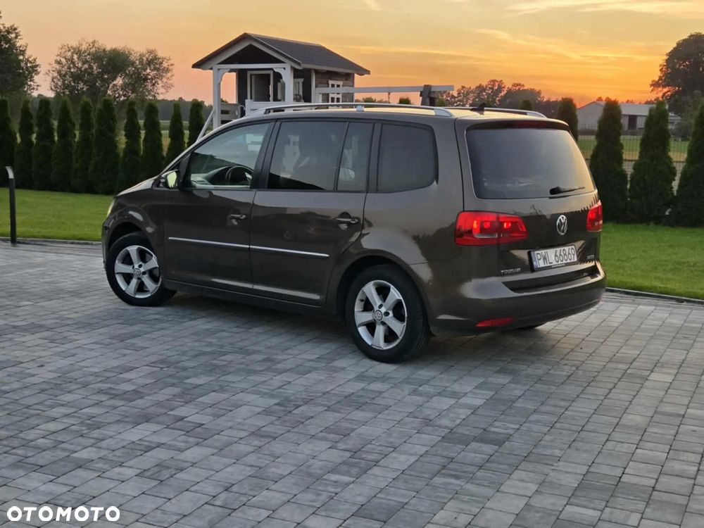 Volkswagen Touran 2.0 TDI DPF Highline DSG - 2