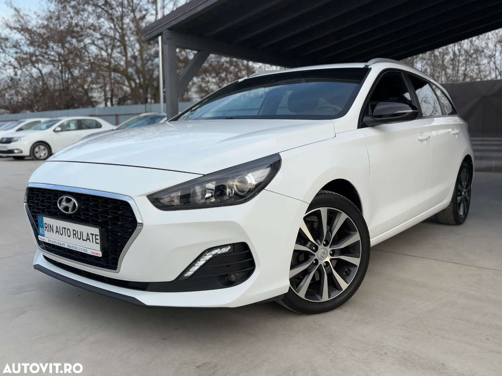 Hyundai i30 Kombi 1.6 CRDI DCT Select - 4