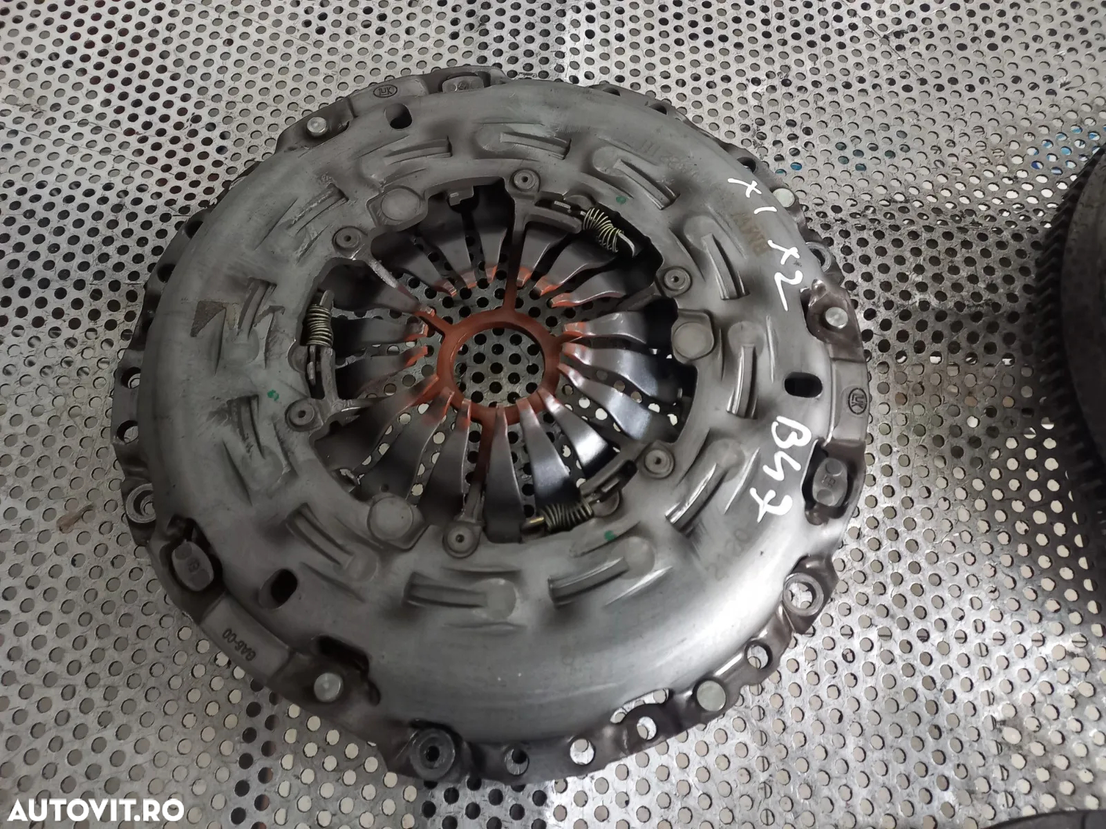 Kit Ambreiaj Volanta Masa Dubla Bmw X1 X2 F39 F48 Seria 1 F40 Seria 2 F44 F45 F46 Mini 2.0 Diesel M - 6