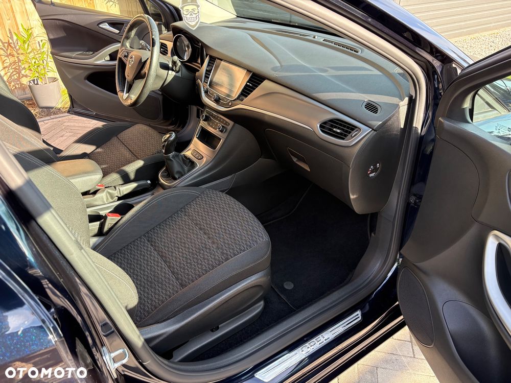 Opel Astra 1.6 CDTI Sport - 23