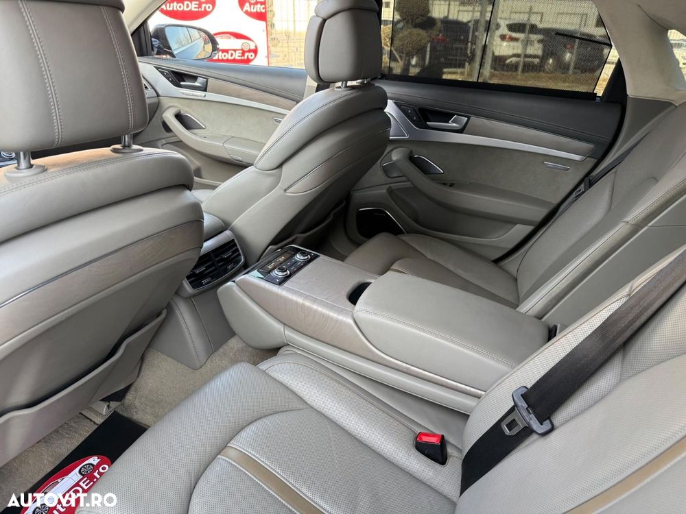 Audi A8 - 9