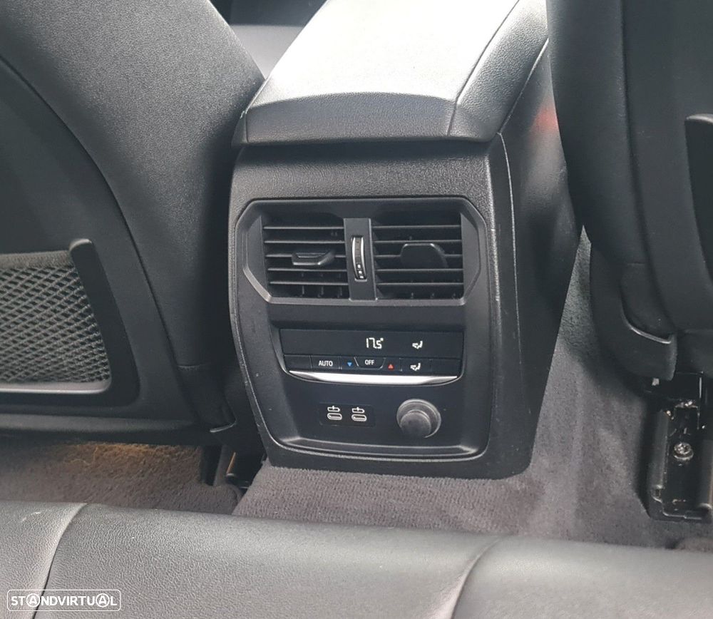 BMW 318 d Line Sport Auto - 35