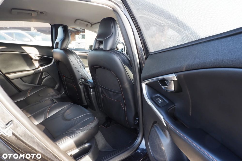 Volvo V40 D2 Powershift Ocean Race - 11