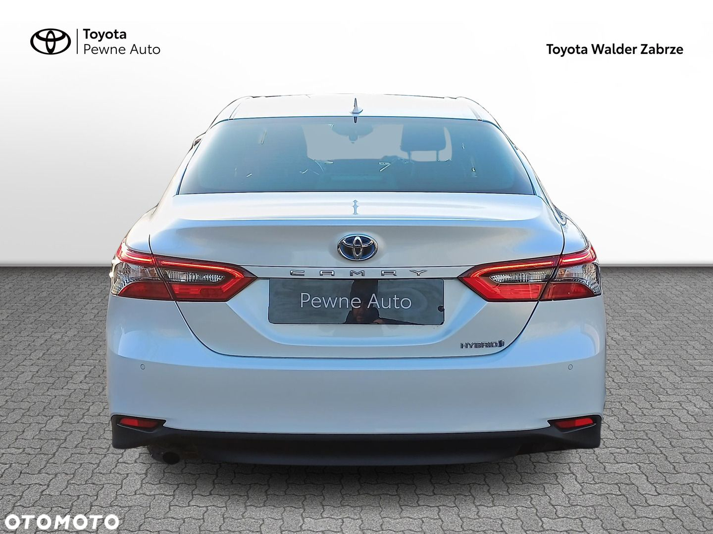 Toyota Camry - 8