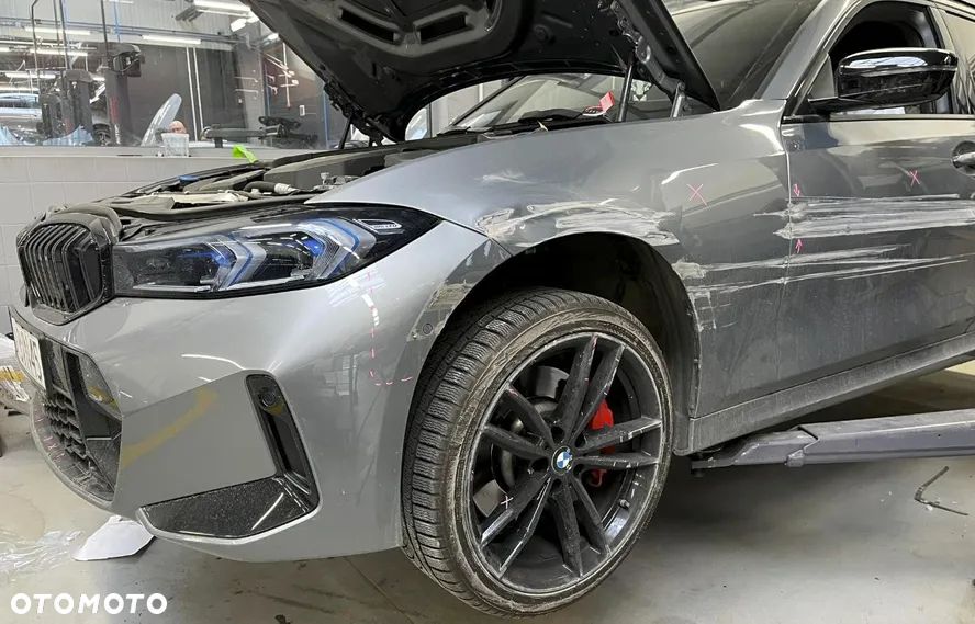 BMW Seria 3 330i xDrive - 5