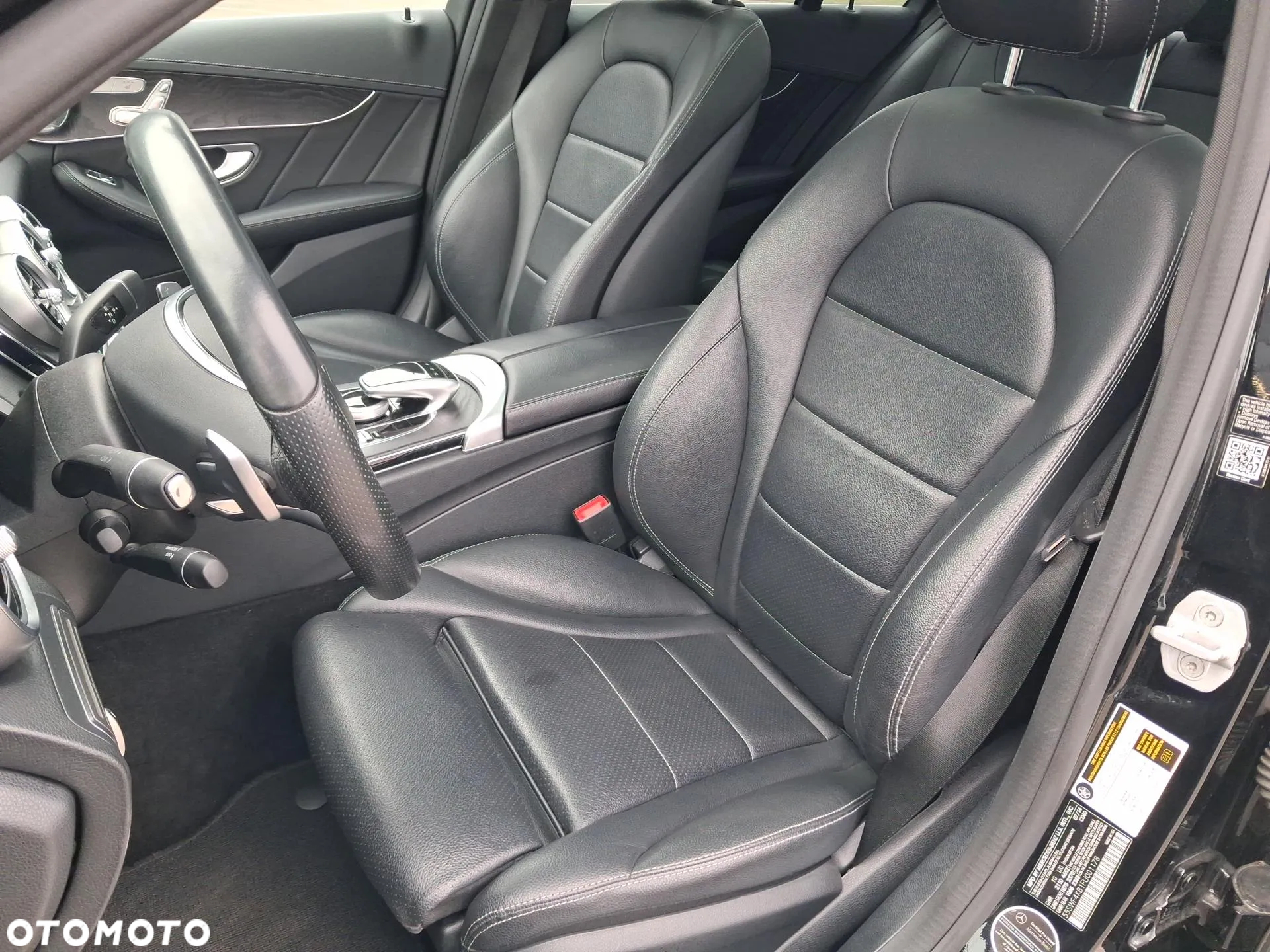 Mercedes-Benz Klasa C 300 7G-TRONIC Exclusive - 11
